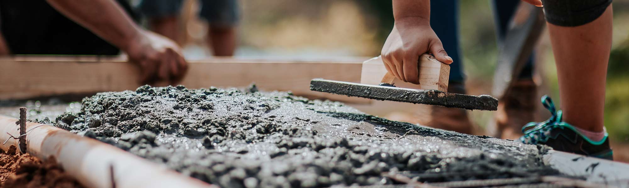 How to Find the Best Concrete Contractor in Utah for Driveways & Patios